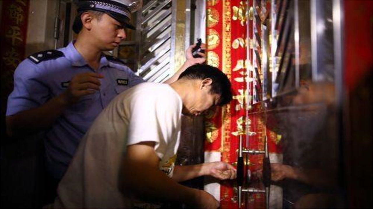 浙江请开锁师傅开了锁后，师傅